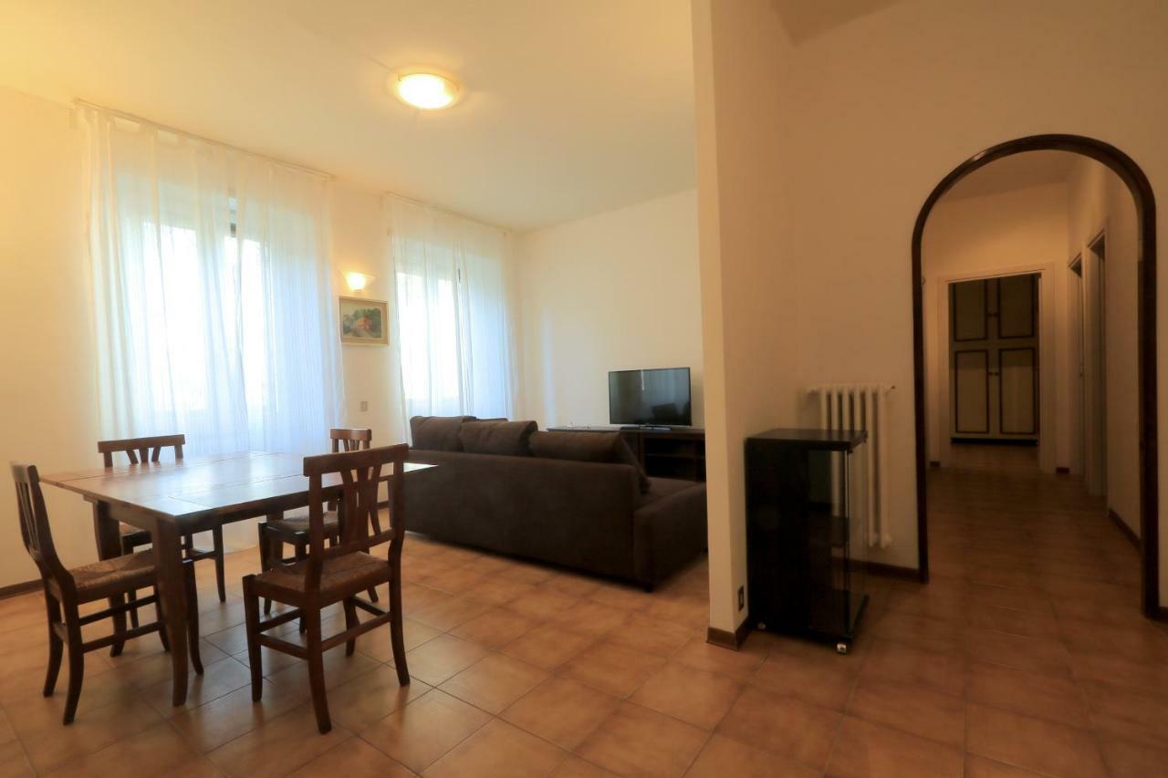 Accademia Apartment Ливорно Екстериор снимка